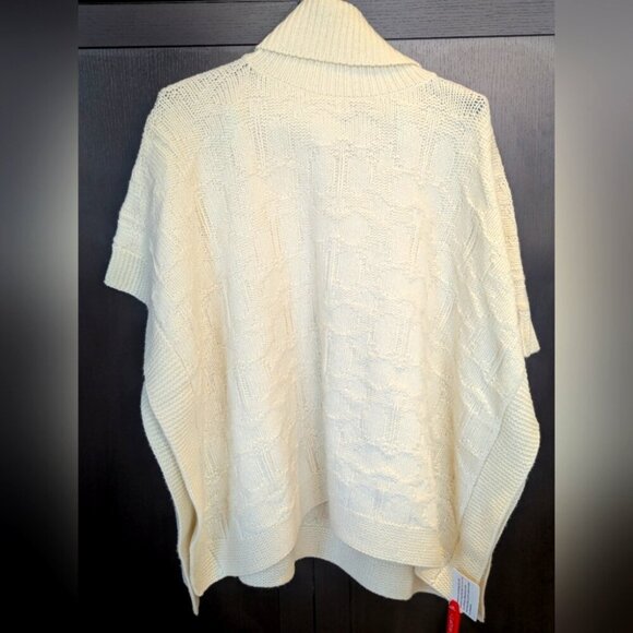 Coach Cream Ivory Oversized Turtleneck Poncho Wool Blend Sweater - size XS NWT - Picture 3 of 6
